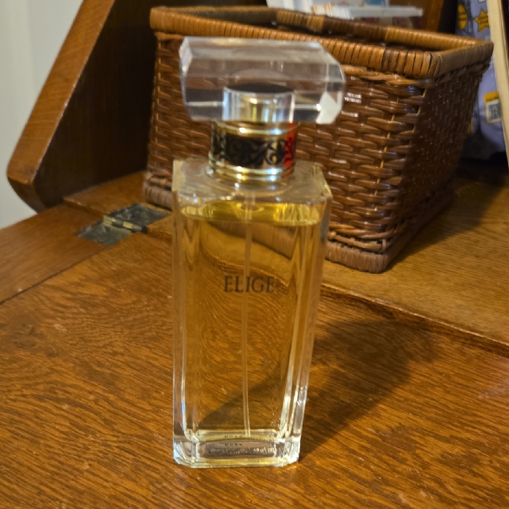 Mary Kay Elige Perfume